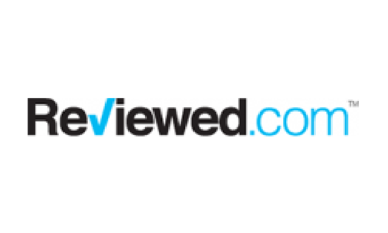 A black and white photo of the logo for reviewed. Com